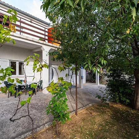 Apartament Eva *